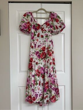 Abercrombie & Fitch Open Back Strawberry/Floral Puff Sleeve Maxi Dress